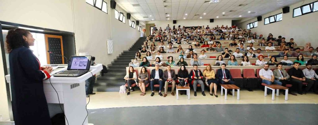 GAÜN’de oryantasyon programı başladı,