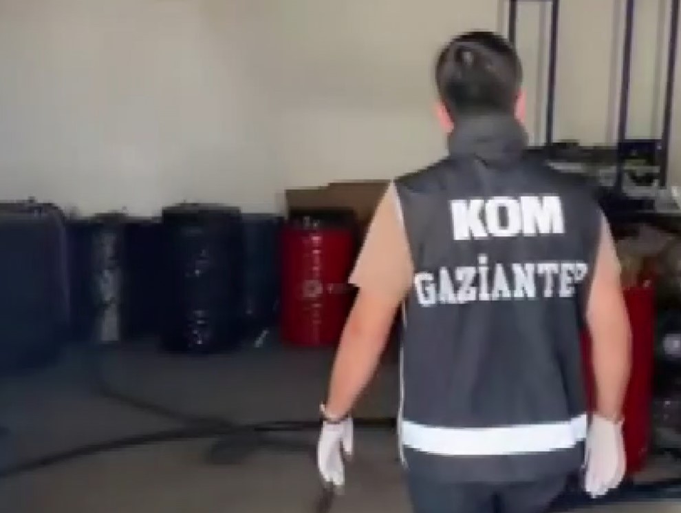 Gaziantep’te 2 bin litre kaçak akaryakıt ele geçirildi