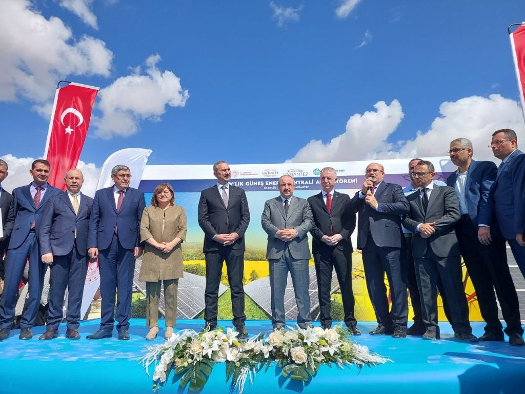 Gaziantep’te davullu zurnalı su sevinci