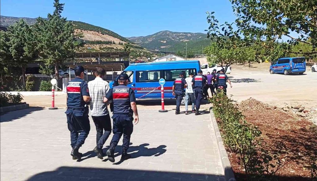 Gaziantep’te uyuşturucu operasyonu: 4 şahıs tutuklandı