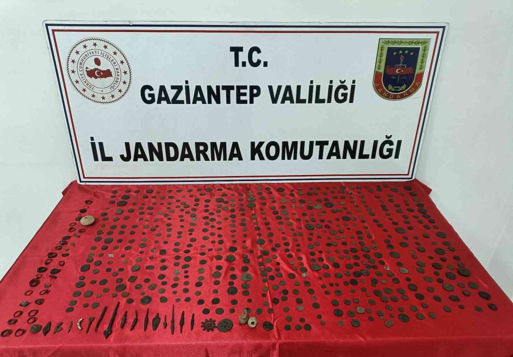 Gaziantep’te uyuşturucu ve tarihi eser kaçakçılığı operasyonu: 2 gözaltı