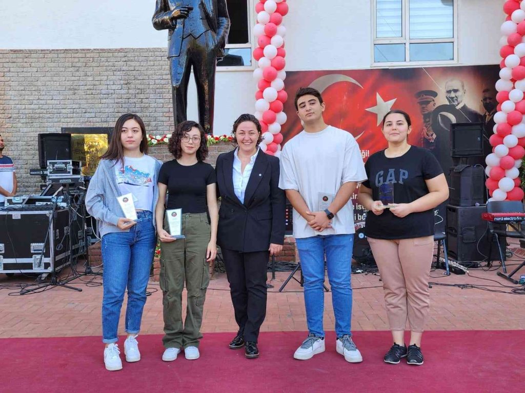 GKV’de ders zili coşkuyla çaldı