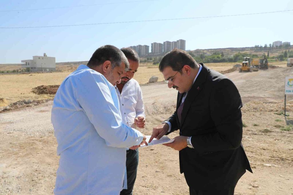 Haliliye’de yeni yol açma çalışmaları sürüyor