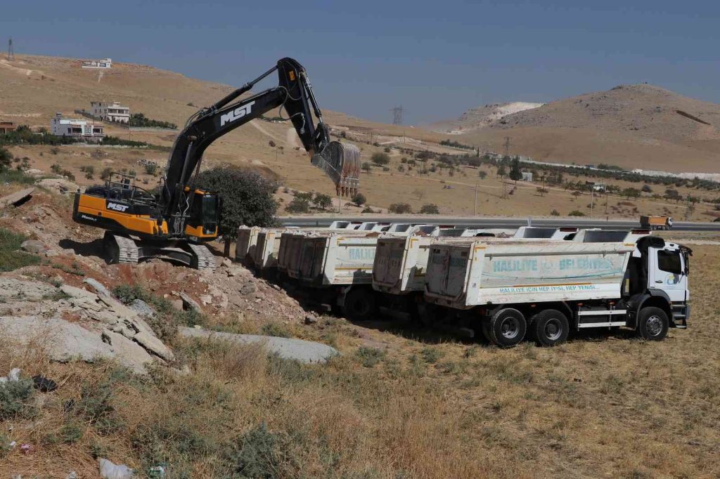 Haliliye’nin yol ağı genişletiliyor
