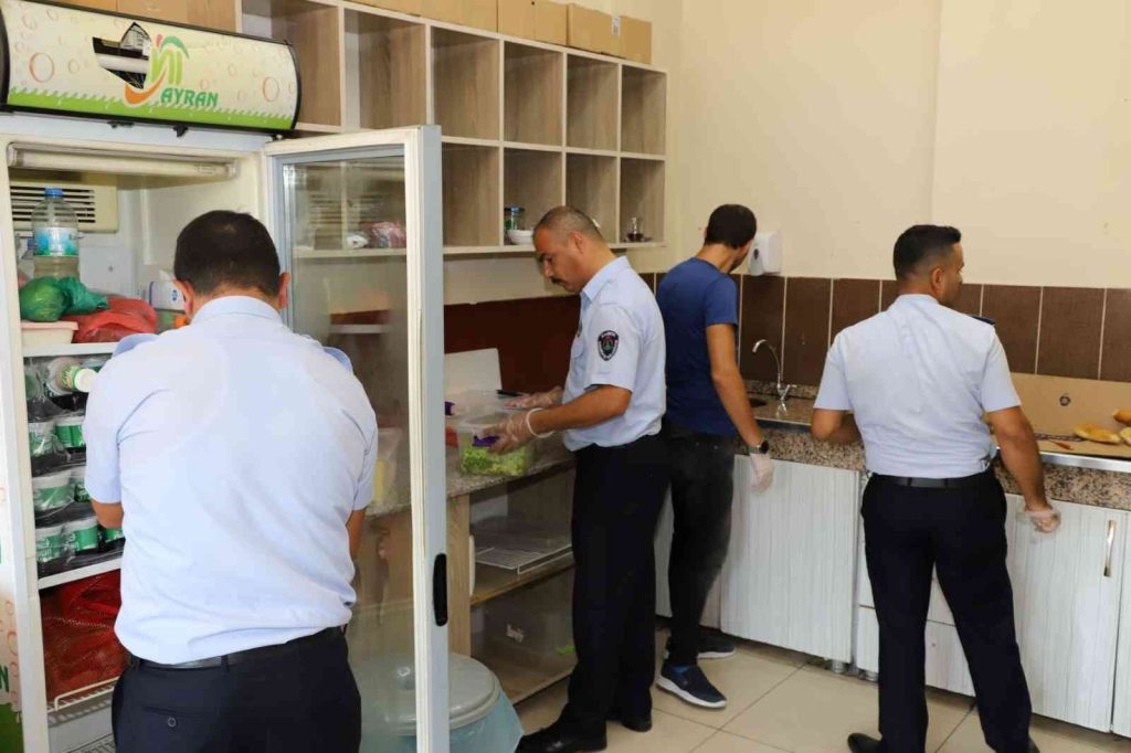 Karaköprü’de okul kantinleri denetlendi