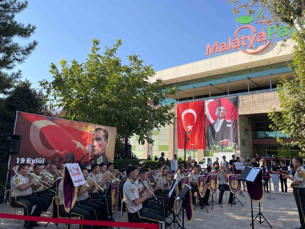 Malatya Park AVM’de Gaziler Günü etkinliği