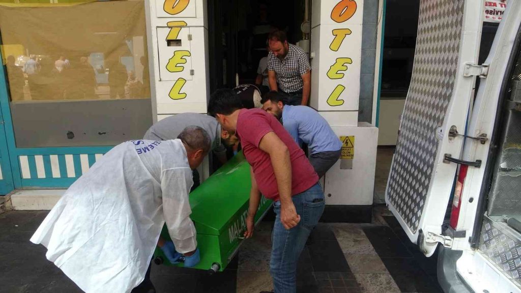 Malatya’da 54 yaşındaki Azerbaycanlı kadın otel odasında ölü bulundu
