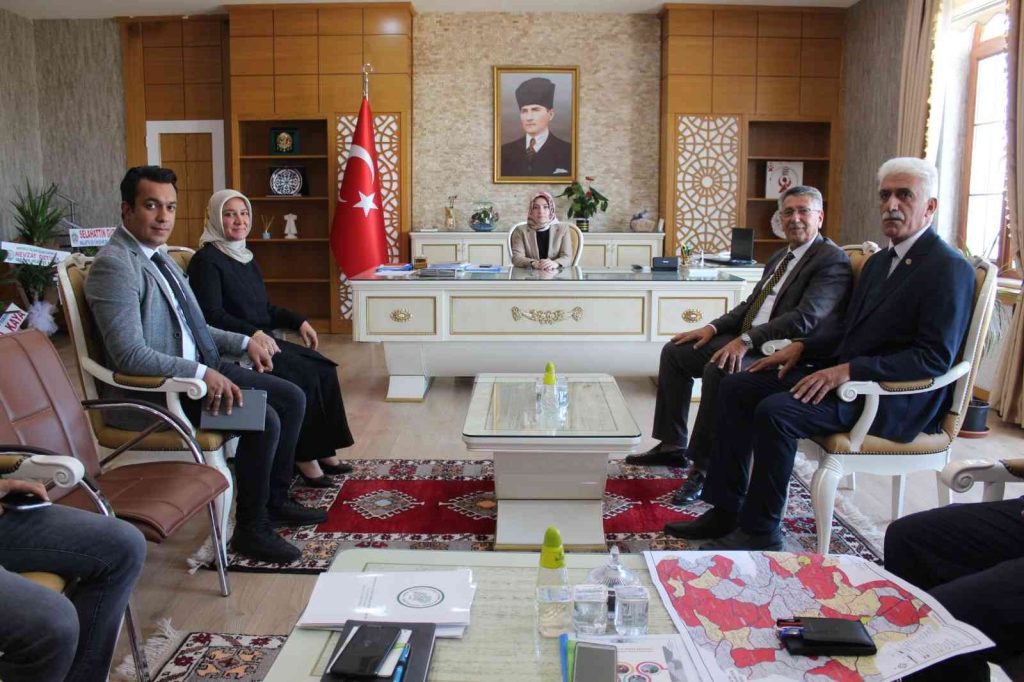 Yazıhan’da yaban domuzu sıkıntısı