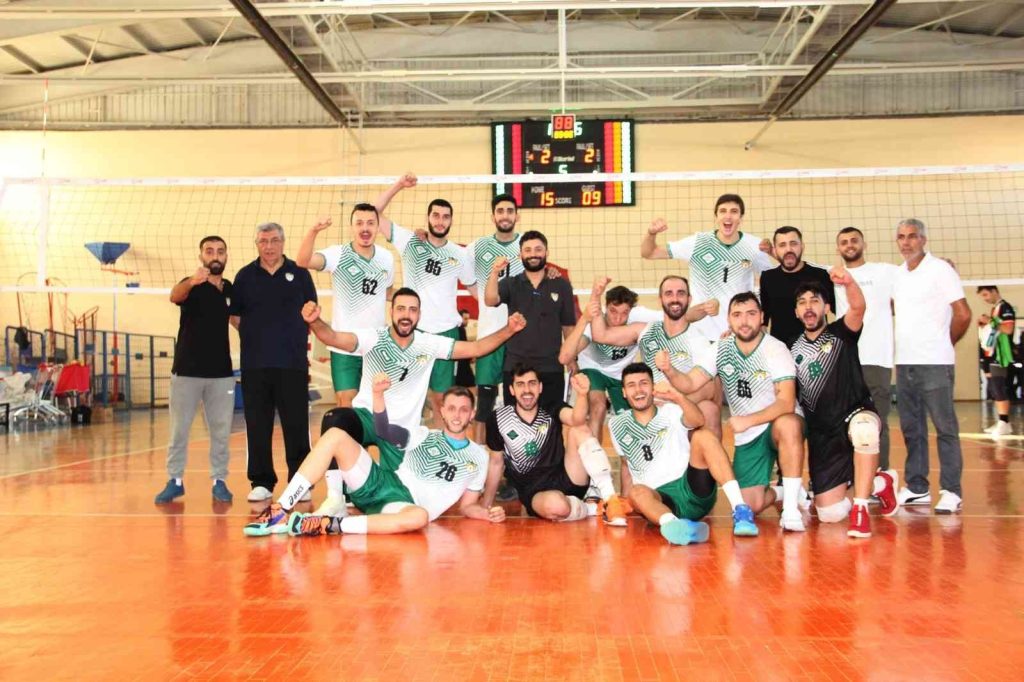 Alpaslan Endüstri Erkekler Voleybol 1. Ligi: Solhan Spor: 3 – Hatay Erzin Yeşilkent: 2