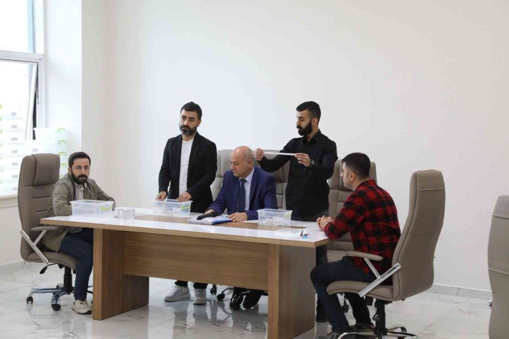 Bingöl’de TOKİ konutları için kura çekildi