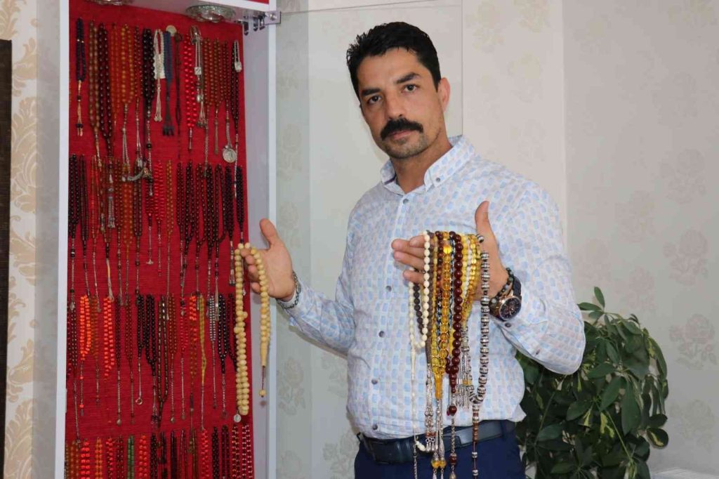 Daire fiyatına tespih koleksiyonu