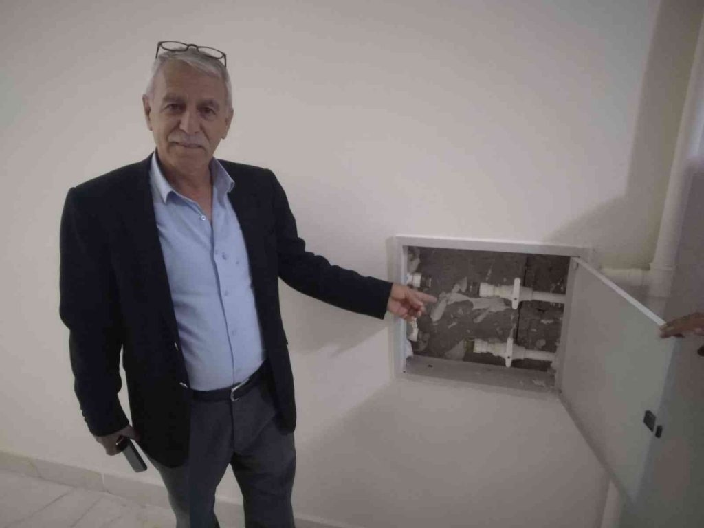 Elazığ’da 4 dairenin su sayacı çalındı, site yöneticinin tepkisi şaşırttı