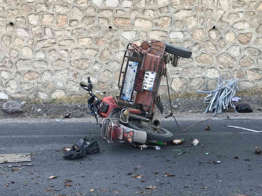Elazığ’da motosiklet kazasında yaralanan sürücü, yaşam savaşını kaybetti