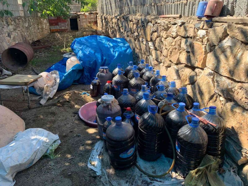 Elazığ’da sahte içki operasyonu: 2 gözaltı