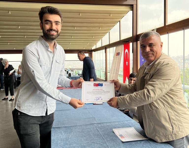 GAÜN’de mühendis girişimcilere sertifika
