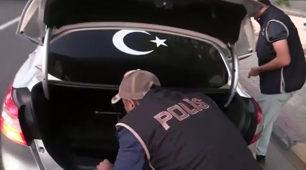 Gaziantep’te dev huzur uygulaması: 22 gözaltı