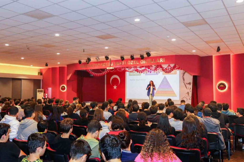 GKV’de yapay zeka ve metaverse semineri