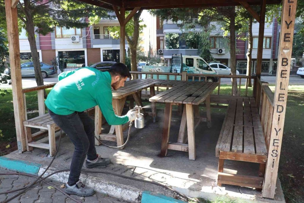 Haliliye’de parklar yenileniyor