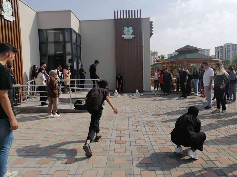 Kayapınar akademileri ve bilgi evlerinde bahçe şenlikleri başladı