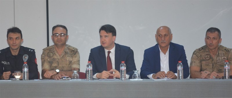 Kaymakam Gürses, muhtarlarla  bir araya geldi