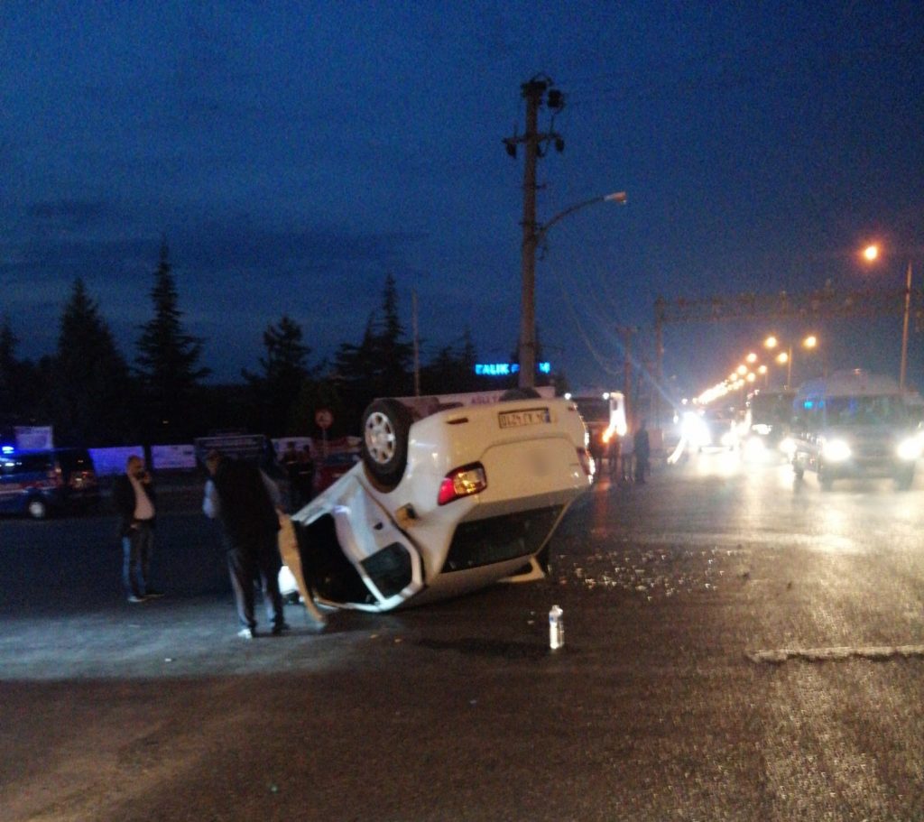Malatya’da iki otomobil çarpıştı: 1 yaralı