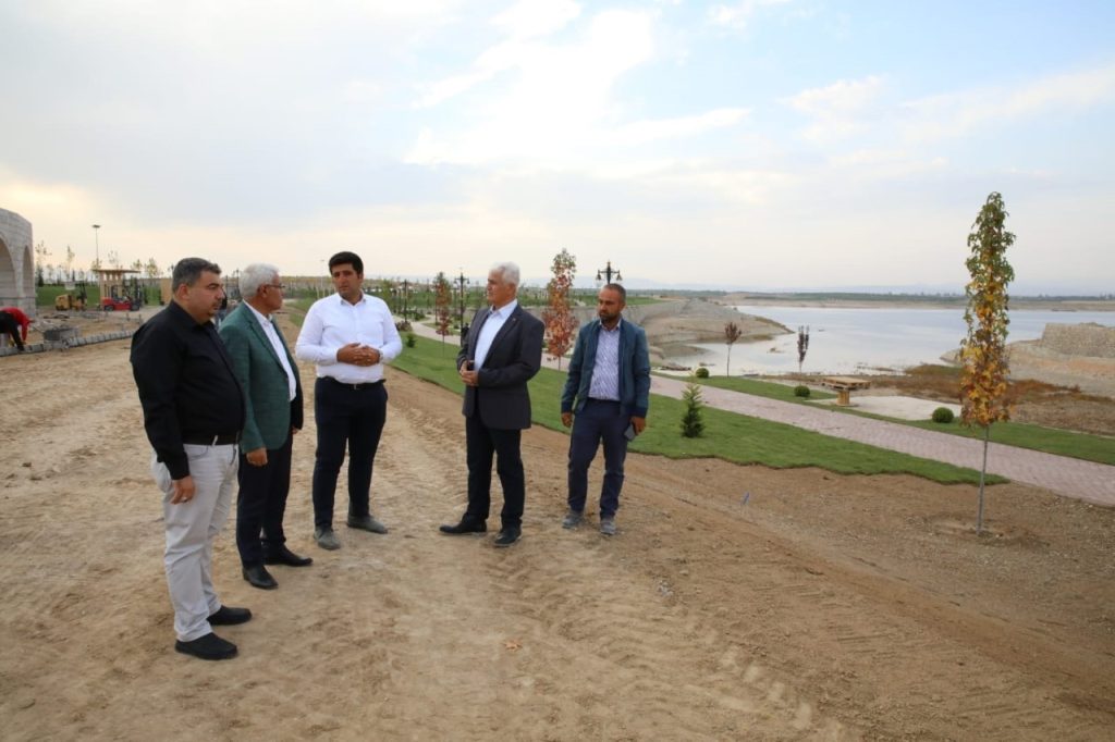 Malatya’nın ilk sahil parkı projesi tüm hızıyla sürüyor