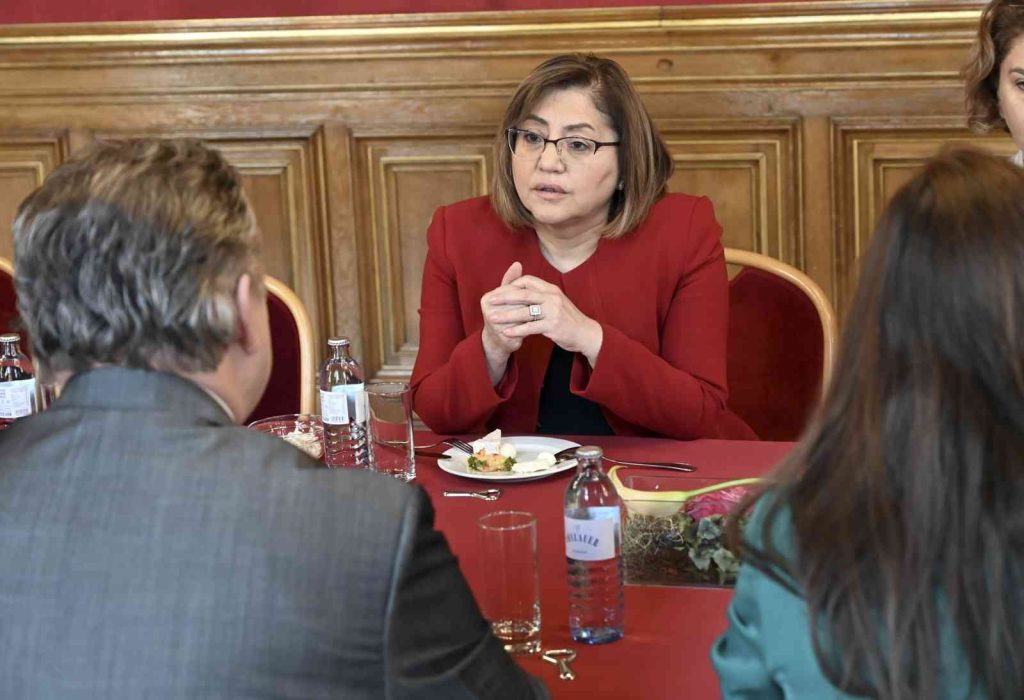 Şahin, Viyana Belediye Başkanı Ludwig’i ziyaret etti