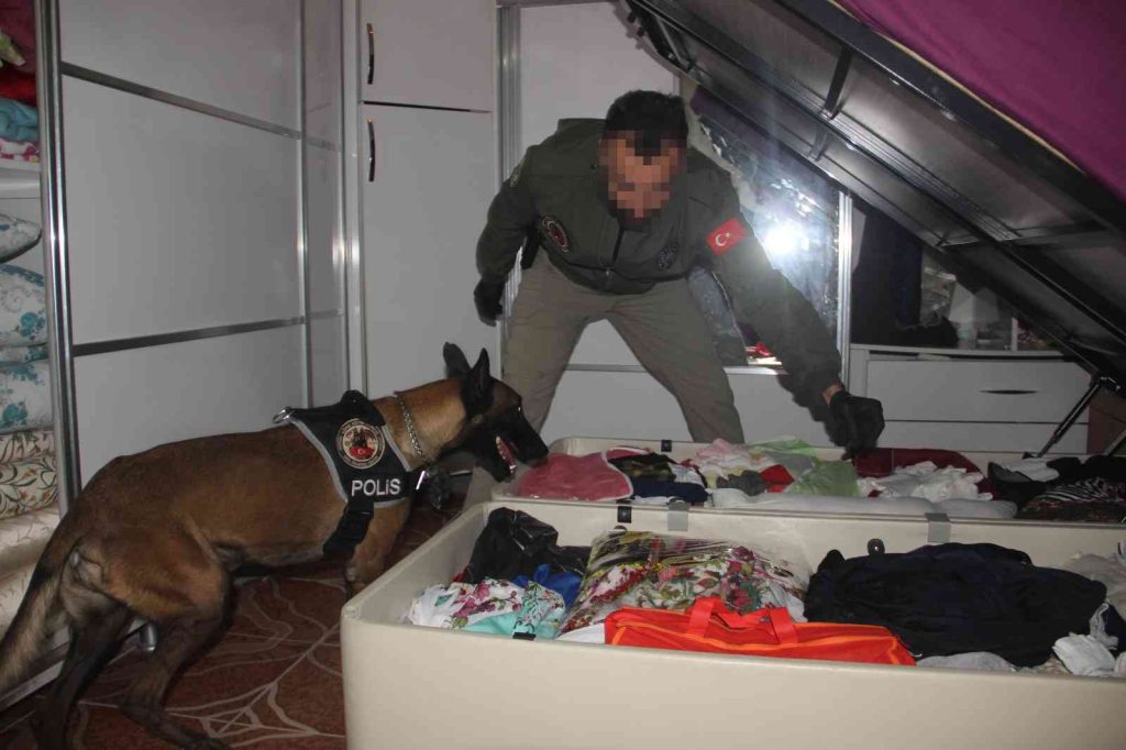 Şanlıurfa’da uyuşturucu operasyonu: 40 gözaltı