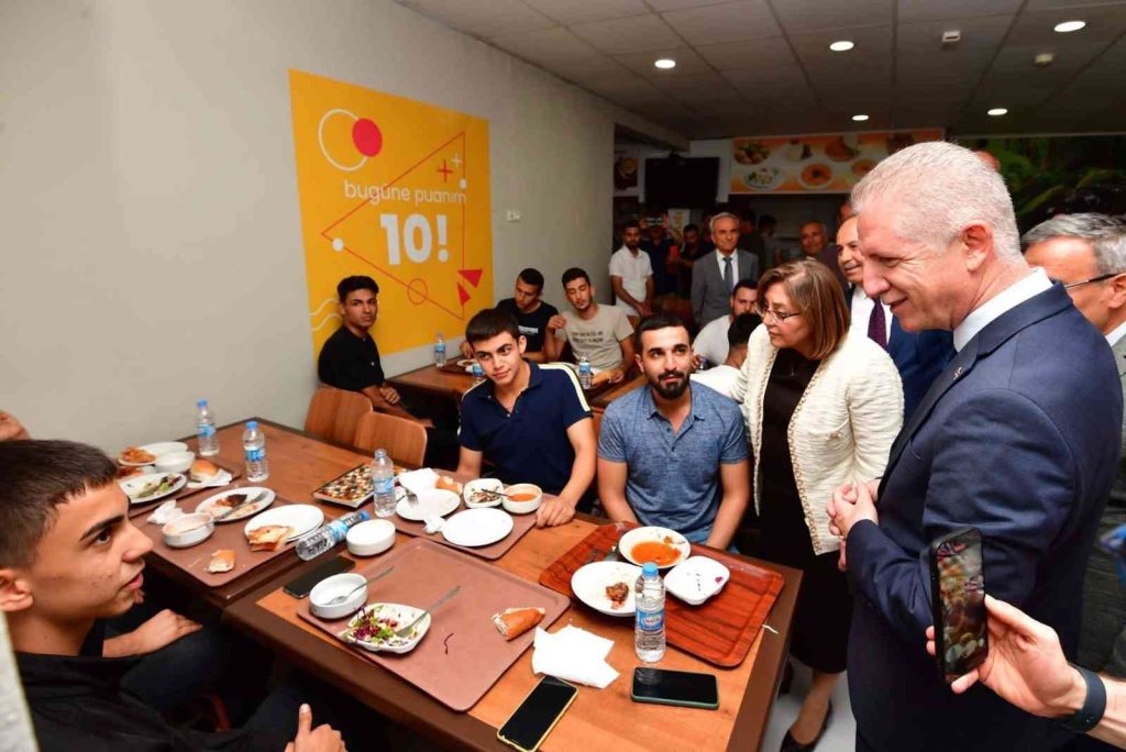 Vali Gül ve Başkan Fatma Şahin’den Oğuzeli MYO’ya ziyaret