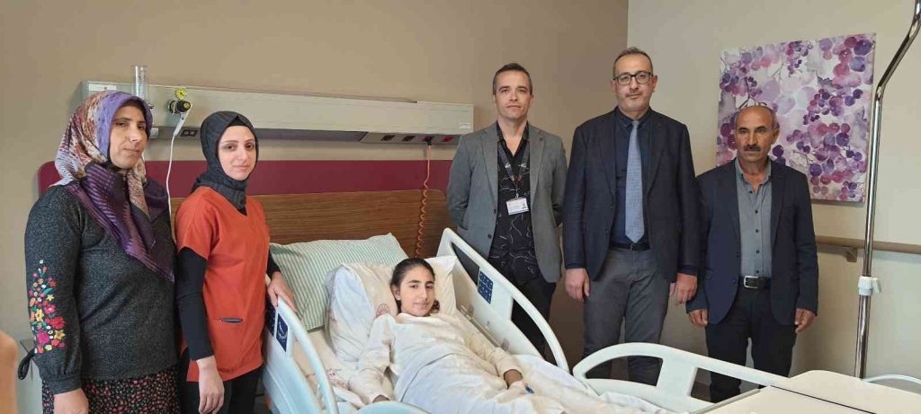 Fethi Sekin Şehir Hastanesi bölgede ’skolyoz’ hastalarının umudu oldu