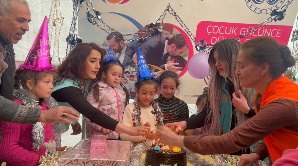 Elazığ Belediyesi, Psikososyal Destek Çadırında Depremzede Ceylin’in Doğum Günü Kutlandı.