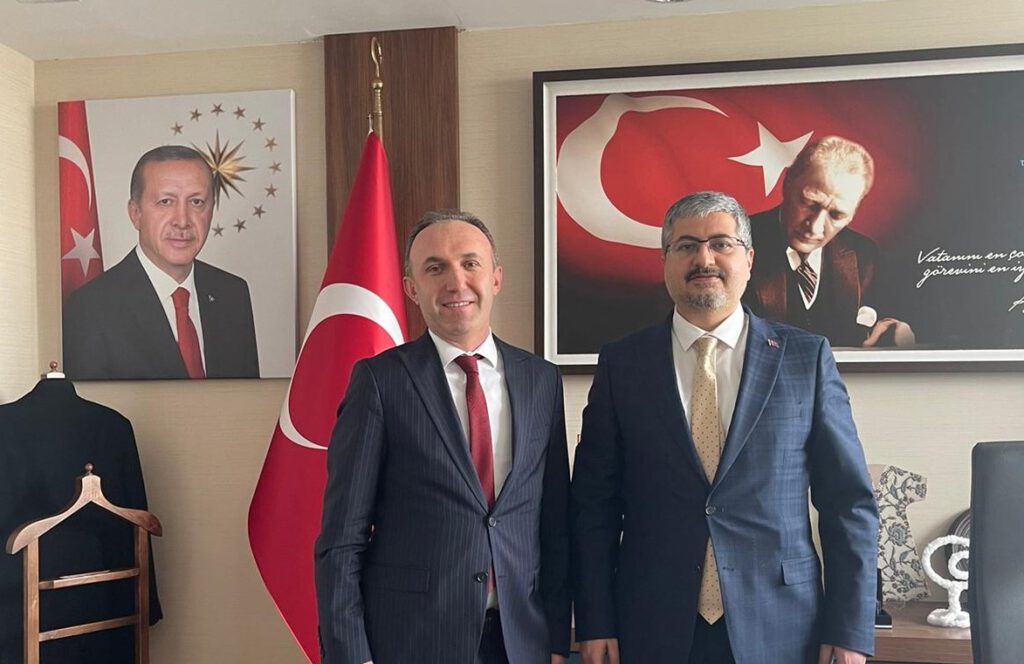 Sorucuoğlu, Sağlık Bakanlığı Yönetim Hizmetleri Genel Müdürü Mehmet Koca’yı ziyaret etti.