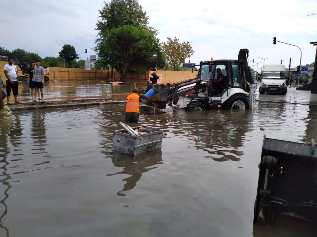Samsun’da Sel Afetine Hızla Müdahale