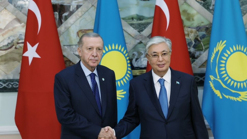 Cumhurbaşkanı Erdoğan Kazakistanlı mevkidaşı ile görüştü