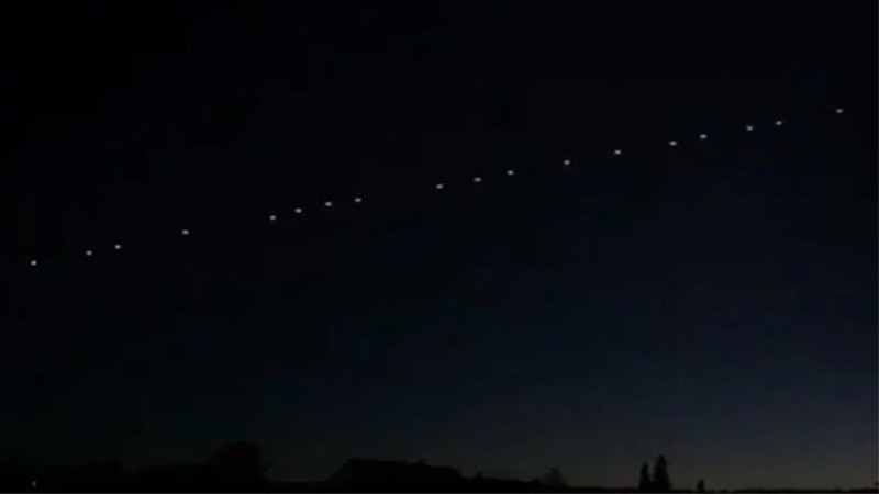 Geceyi aydınlatan ‘Starlink’ uyduları heyecanlandırdı