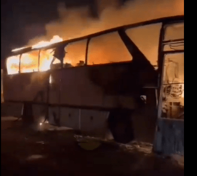 14 otobüs alev topuna döndü